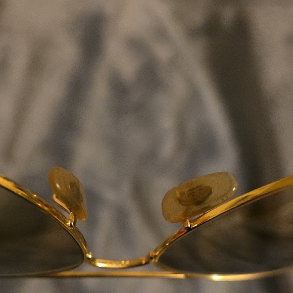 Ray-Ban Classic Gold Frame Sunglasses - Picture 4 of 7